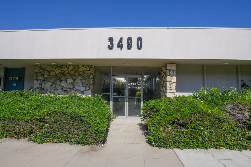 3490 Linden Ave, Long Beach, CA for sale - Building Photo - Image 2 of 19