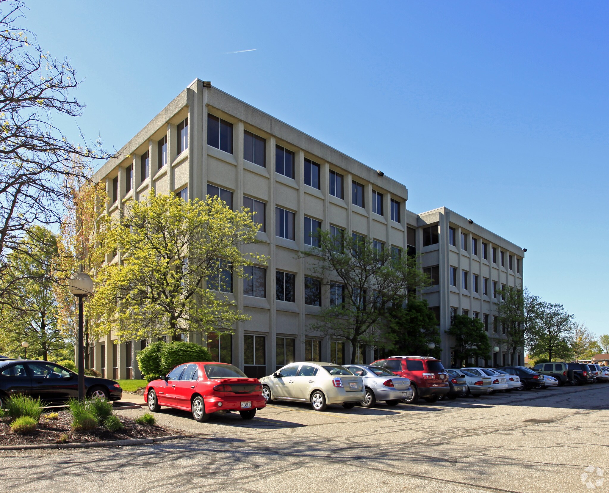 7123 Pearl Rd, Middleburg Heights, OH to rent Building Photo- Image 1 of 3