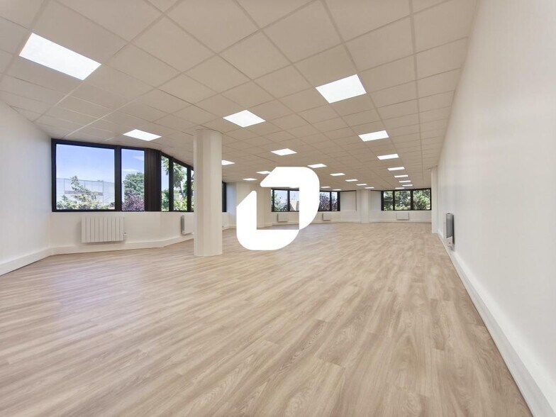 Office in Rosny-sous-Bois to rent - Interior Photo - Image 3 of 5