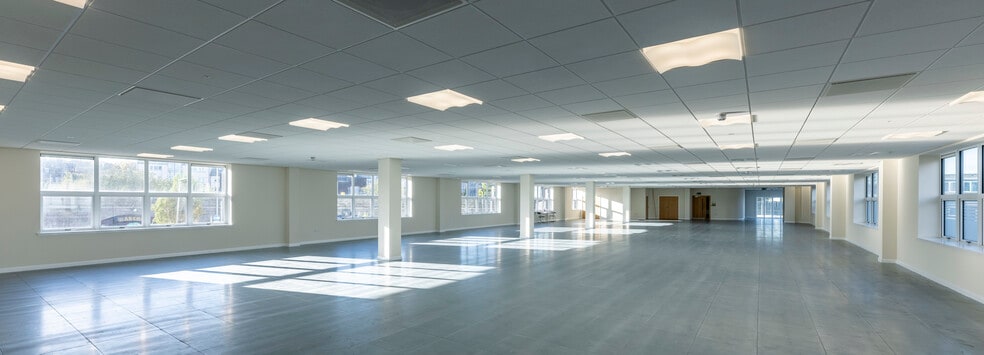 Old Ford Rd, Aberdeen to rent - Building Photo - Image 2 of 3