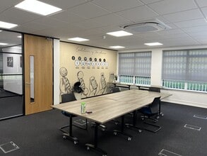 Cefn Coed, Cardiff to rent Interior Photo- Image 2 of 7