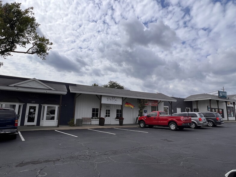 5321 S Sheridan Rd, Tulsa, OK for rent - Building Photo - Image 3 of 7