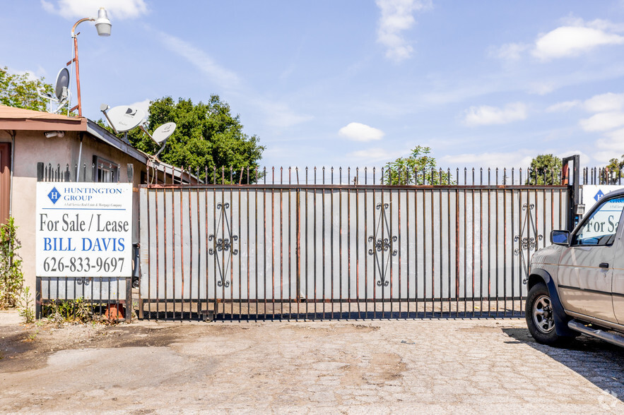 3033 Treadwell St, Los Angeles, CA for sale - Building Photo - Image 2 of 4