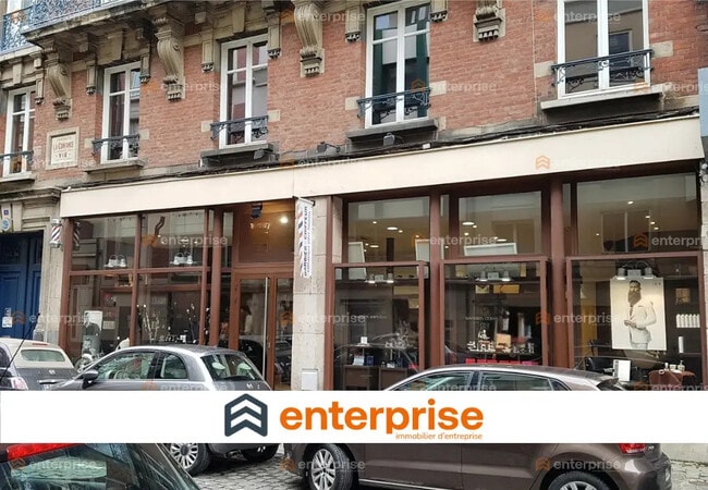 Location Commerce 136 m²