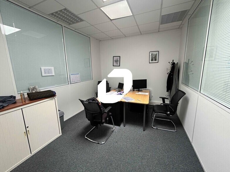 Office in Argenteuil to rent - Interior Photo - Image 3 of 10