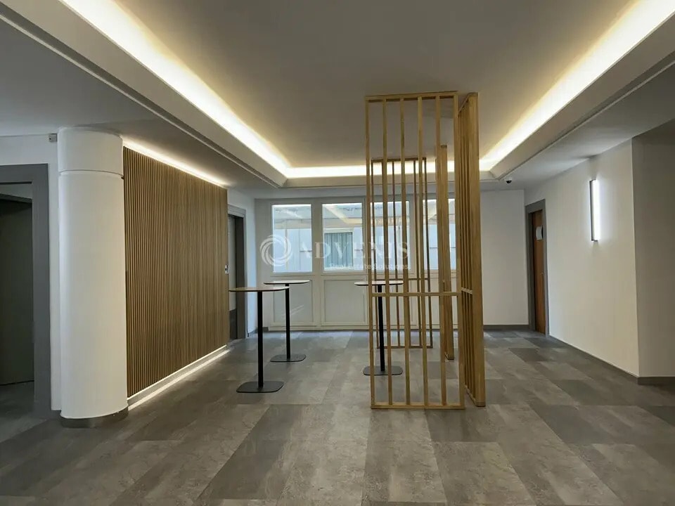 Location Bureaux 53 m² - Photo 1