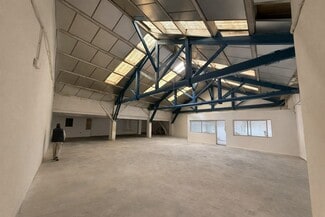 More details for 45 Avenue Des Chartreux, Marseille, Marseille - Retail to Rent