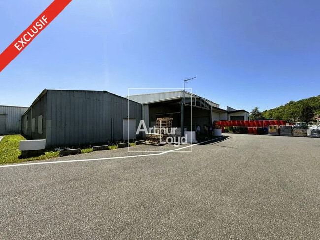 Location Local d'activités 520 m²