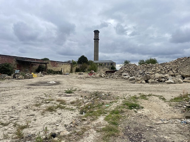 20 Scotchman Rd, Bradford to rent - Primary Photo - Image 1 of 1