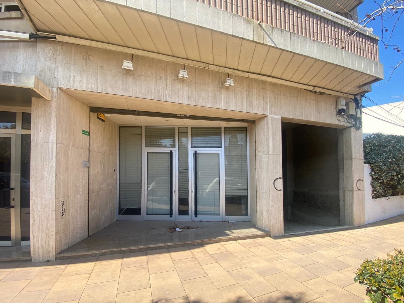 Retail in La Roca del Vallès, Barcelona to rent Primary Photo- Image 1 of 3