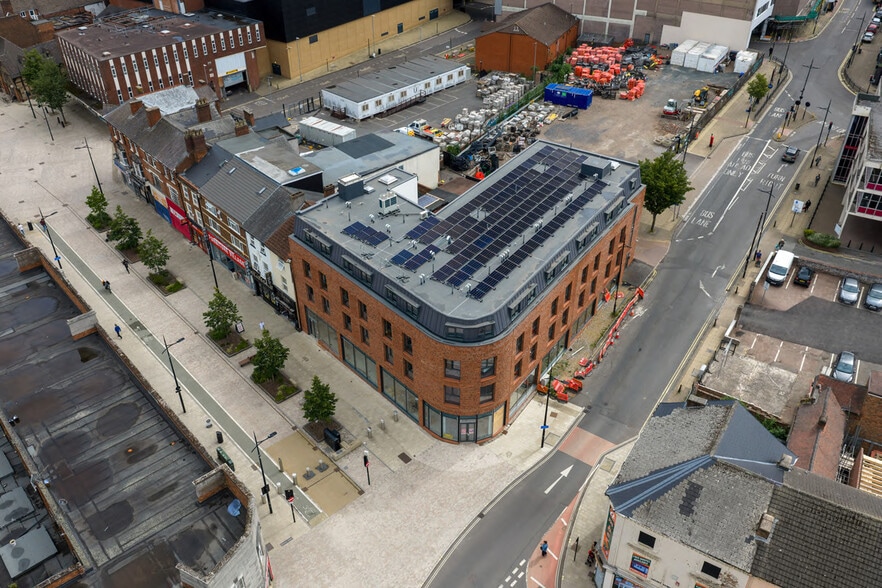 2 Cleveland St, Wolverhampton for sale - Building Photo - Image 2 of 12