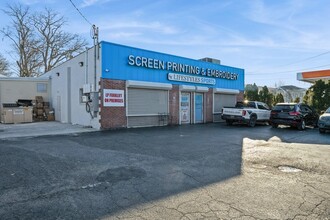 1709 Newbridge Rd, North Bellmore, NY for sale Building Photo- Image 1 of 19