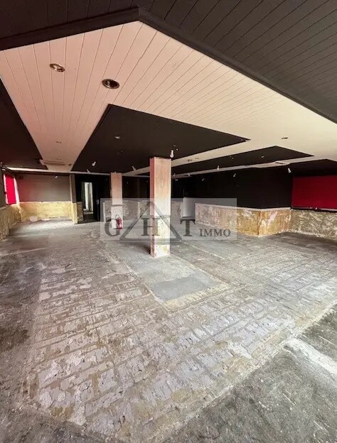 Location Commerce 600 m² - Photo 1