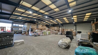 Brunel Rd, Totton to rent Interior Photo- Image 1 of 4