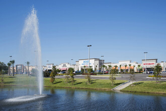 919 Lakeland Park Center Dr, Lakeland, FL for rent Building Photo- Image 1 of 13