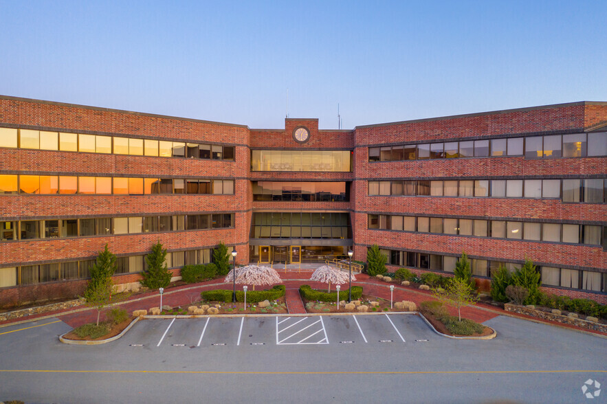 50 Braintree Hill Office Park, Braintree, MA for rent - Building Photo - Image 3 of 42