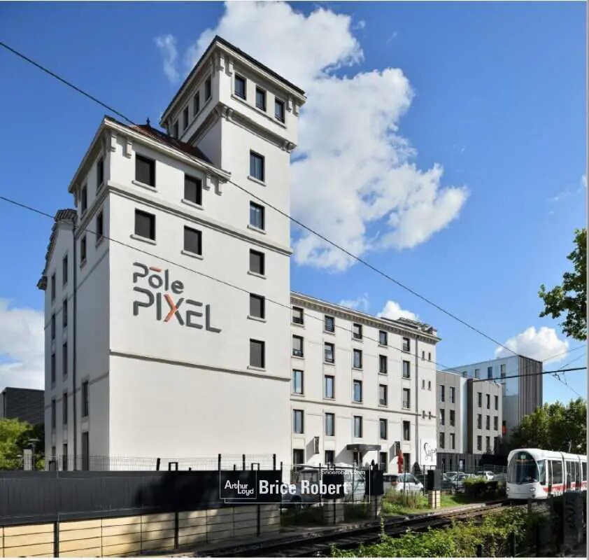 Office in Villeurbanne to rent Building Photo- Image 1 of 15