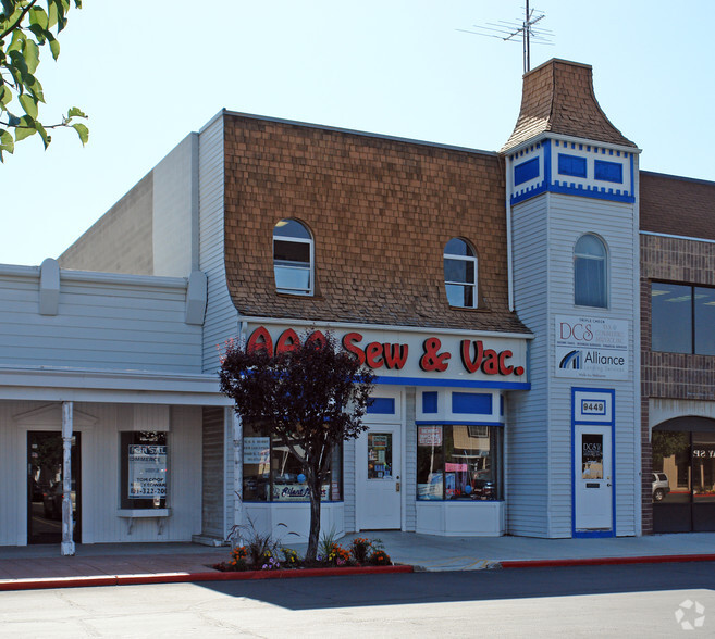 9449 S Union Sq, Sandy, UT for rent - Primary Photo - Image 1 of 2