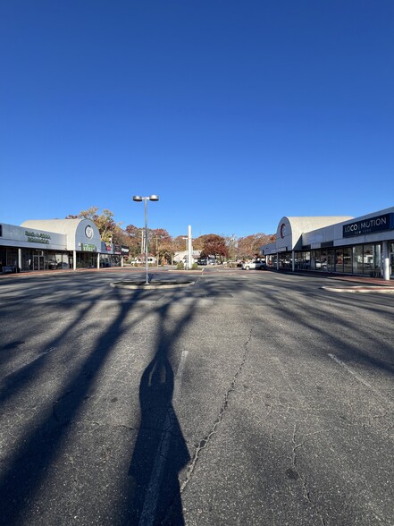 1730-1740 E Jericho Tpke, Huntington, NY for rent - Building Photo - Image 1 of 6