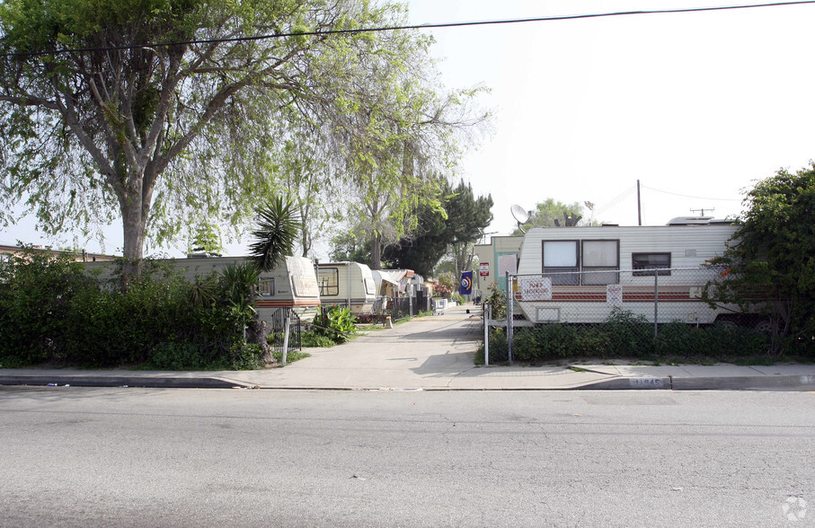 11949-11951 Magnolia St, El Monte, CA for sale - Primary Photo - Image 3 of 9