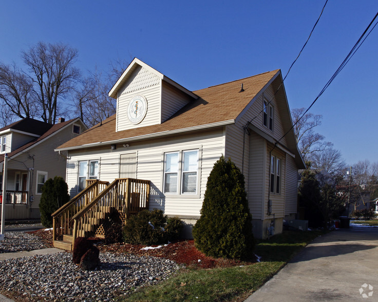 119 E Laurel Rd, Stratford, NJ for rent - Primary Photo - Image 1 of 10