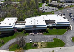 1712 Magnavox Way, Fort Wayne, IN for rent Building Photo- Image 1 of 17