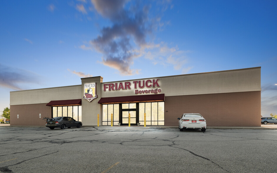 1146 Hickory Point Mall, Forsyth, IL for rent - Building Photo - Image 1 of 18