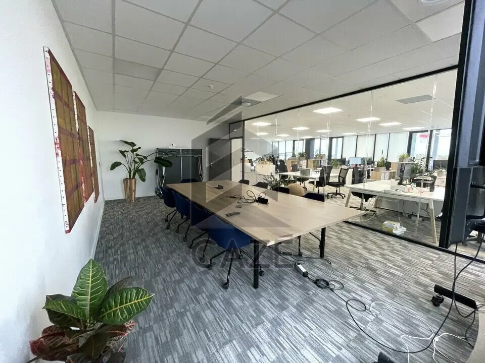 Location Bureaux 306 m² à 440 m² - Photo 1