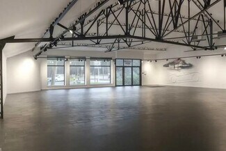 More details for 68 Avenue Du Maréchal Joffre, Chantilly - Retail to Rent