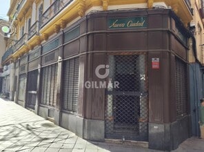 Retail in Sevilla, Sevilla to rent Interior Photo- Image 2 of 3