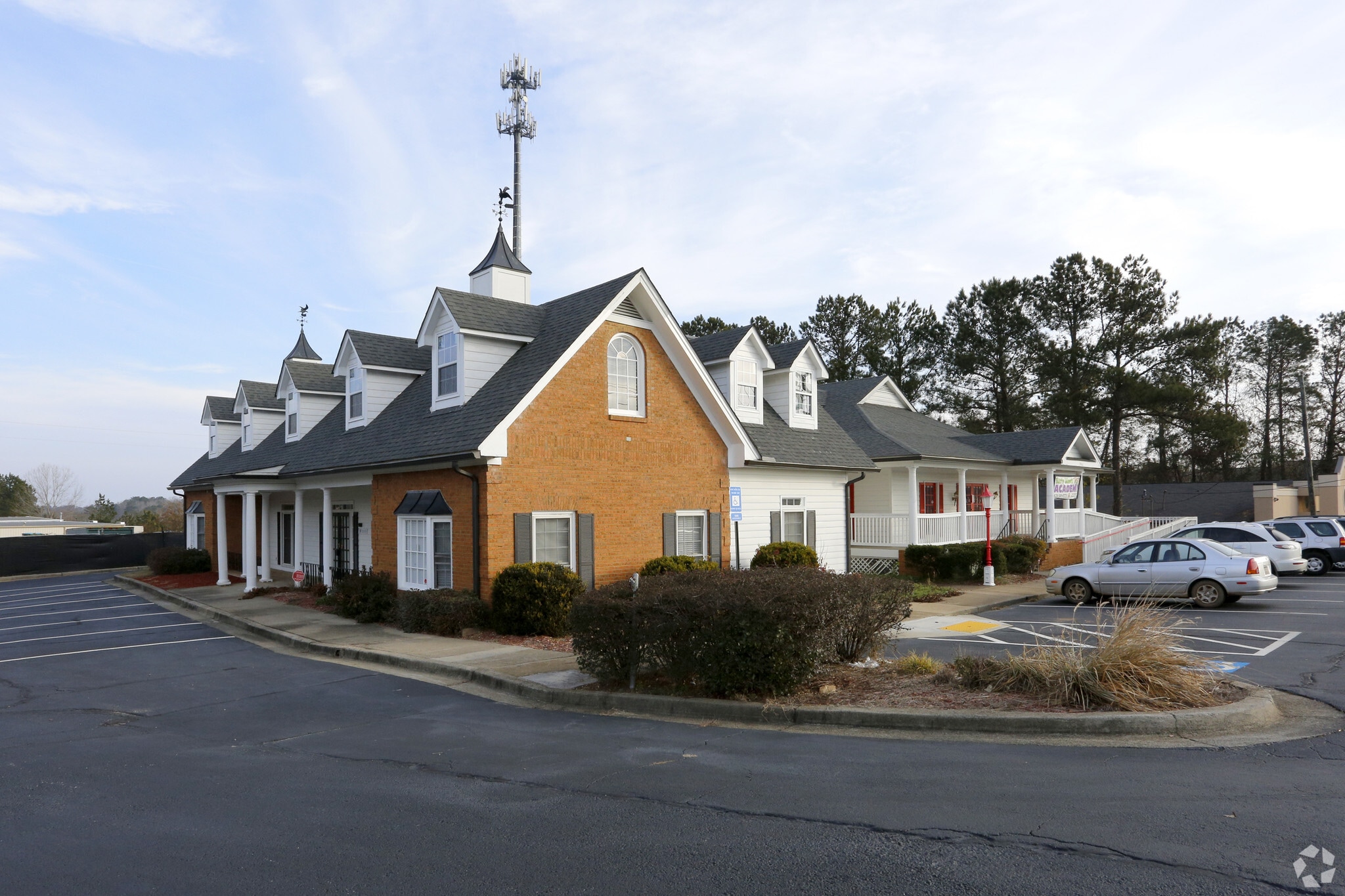 7961 Hwy 92, Woodstock, GA to rent Primary Photo- Image 1 of 57