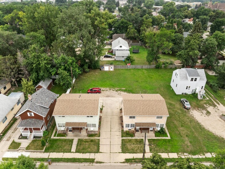 5 8th Ave NW, Minot, ND for sale - Primary Photo - Image 1 of 40