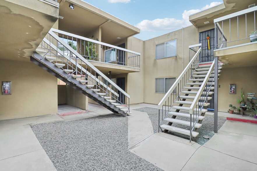 560 Park Way, Chula Vista, CA for sale - Building Photo - Image 3 of 20