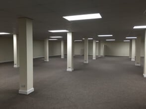 80 Leeds Rd, Huddersfield to rent Interior Photo- Image 1 of 1