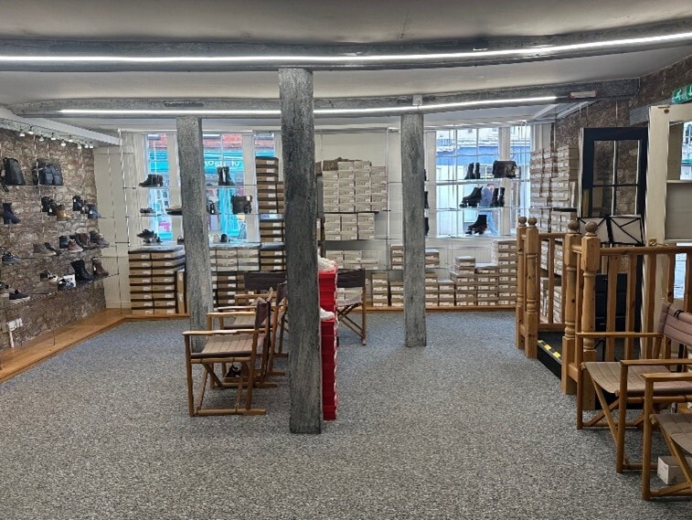 14 High St, Wells to rent - Building Photo - Image 2 of 3