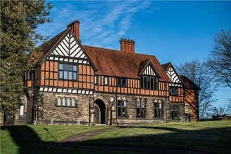 New Market St, Wigan to rent Building Photo- Image 2 of 2