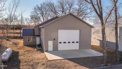 445 Keller Dr, Beulah, ND for sale Building Photo- Image 1 of 1