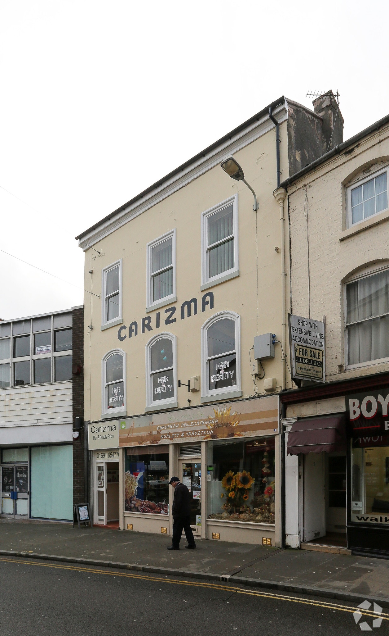 1-1a Willow St, Oswestry to rent Primary Photo- Image 1 of 2