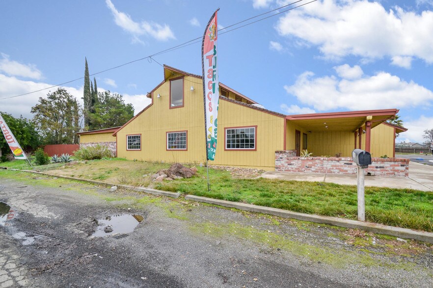 10880 N Highway 99, Stockton, CA for sale - Building Photo - Image 1 of 1