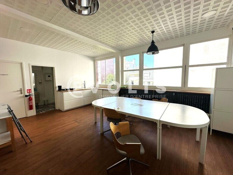 18 Rue De Saisset, Montrouge to rent - Interior Photo - Image 2 of 21