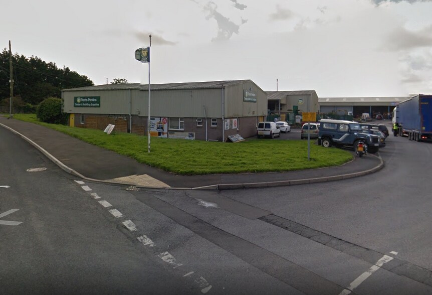 Pembrey Rd, Kidwelly for sale - Primary Photo - Image 1 of 1