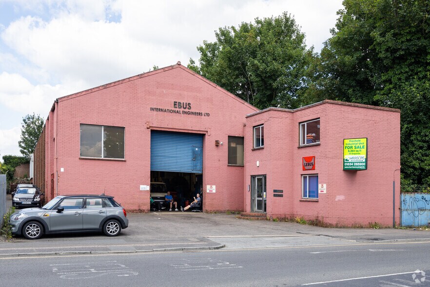 Crown Quay Ln, Sittingbourne for sale - Building Photo - Image 1 of 2