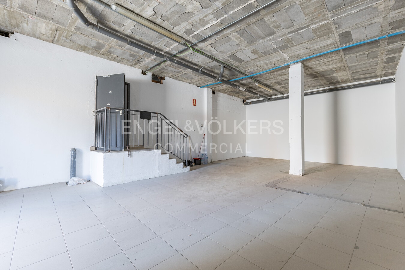 Sant Feliu de Llobregat, BAR 08980 - Unit 1 - - Interior Photo - Image 2 of 20
