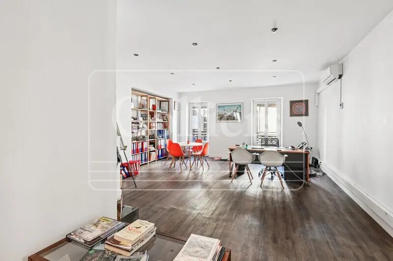 Build-to-Rent in Marseille for sale - Interior Photo - Image 2 of 13