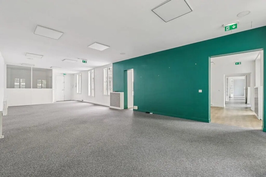 36 Rue Meslay, Paris for sale - Building Photo - Image 1 of 12