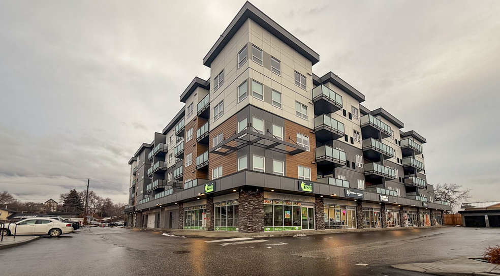 191 Hollywood Rd S, Kelowna, BC for rent - Primary Photo - Image 1 of 1