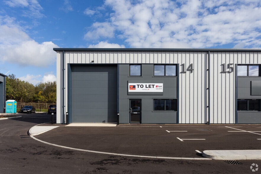 Cornflour Cres, Polegate to rent - Building Photo - Image 3 of 12