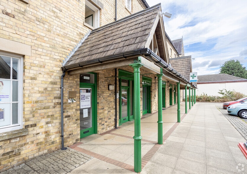 Boston Rd, Sleaford to rent - Building Photo - Image 3 of 5