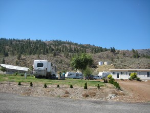 5 Swann Ln, Oroville, WA for sale Primary Photo- Image 1 of 1