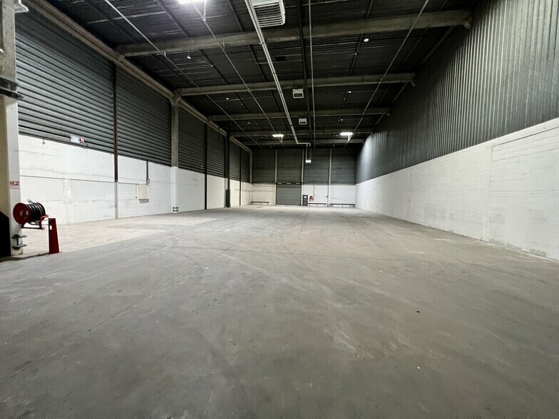 Industrial in Aulnay-sous-Bois to rent - Interior Photo - Image 1 of 4